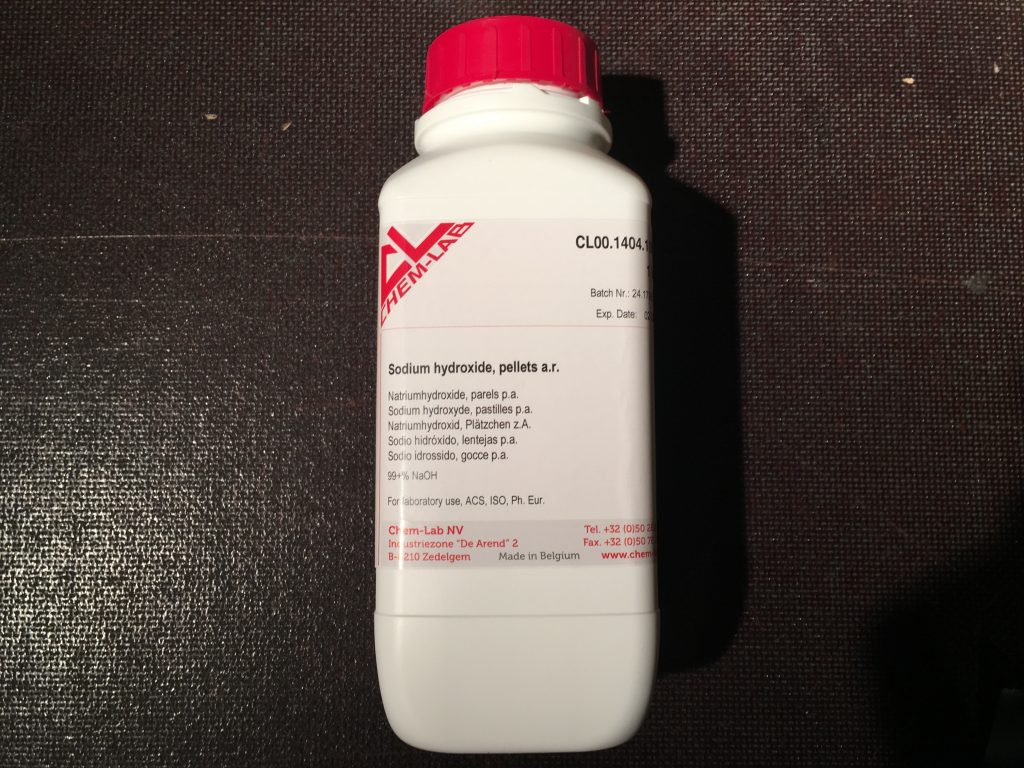 natriumhydroxid-flasche-bp